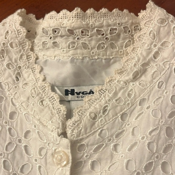 Nygard Women’s Blouse White Eyelet Mandarin Collar Size 12 - Picture 2 of 11